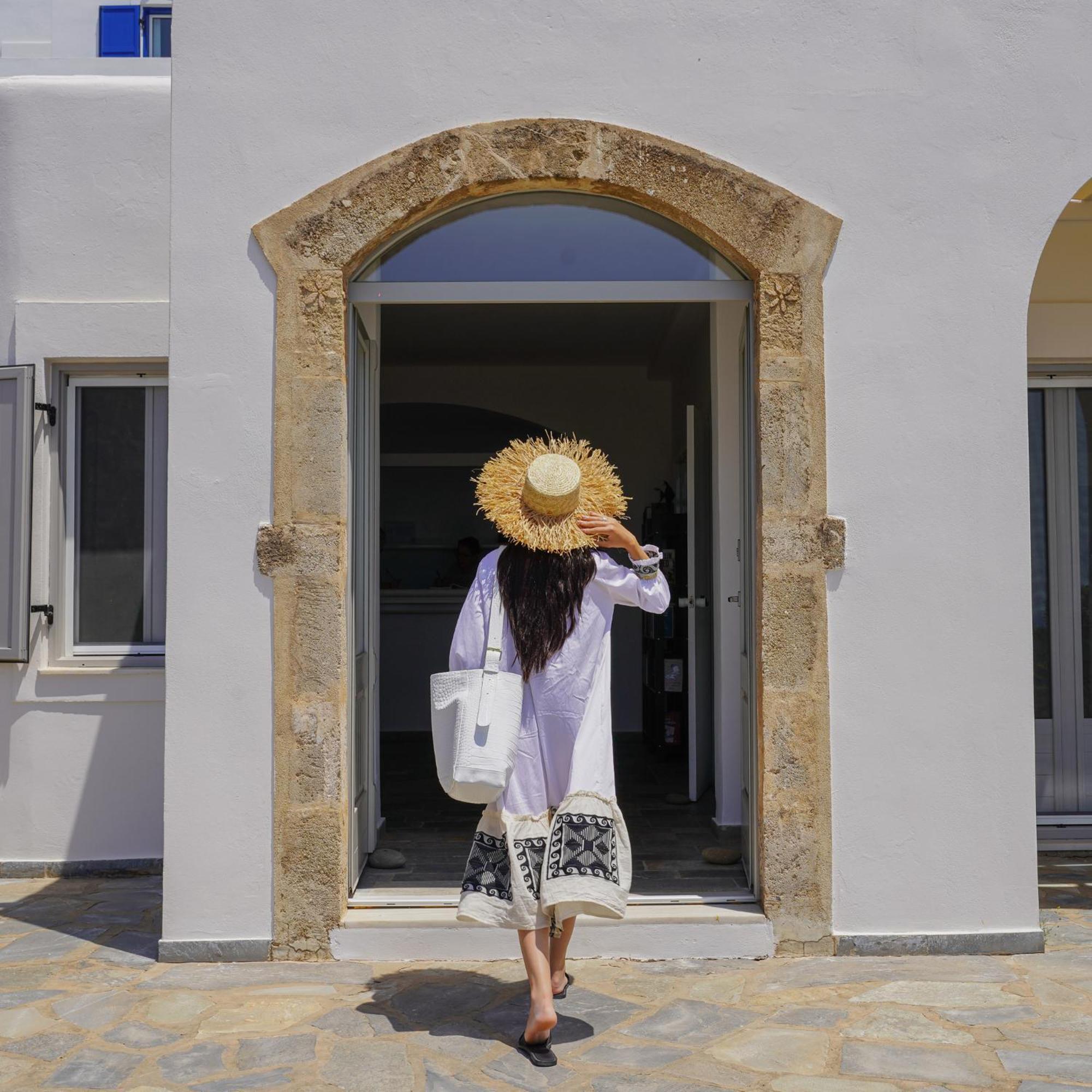 El Sol Hotel Kapsálion エクステリア 写真